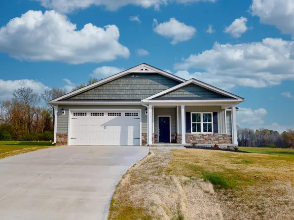 211 Creeks Edge Drive, Pikeville, NC 27863