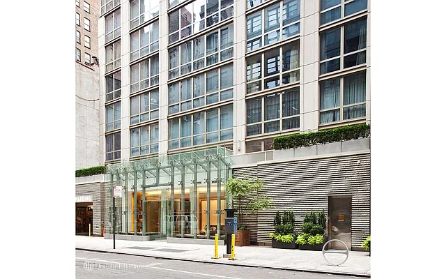 Rented by Douglas Elliman | media 20