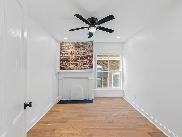 513 N Central St #4 — Photo 10