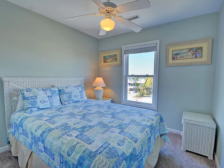 3812 Island Dr — Photo 19