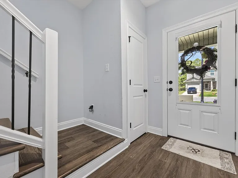 1700 Sound Haven Ct — Photo 3