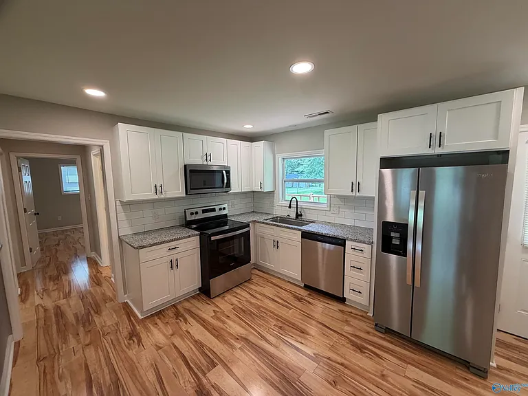 507 Woodland St NW — Photo 7