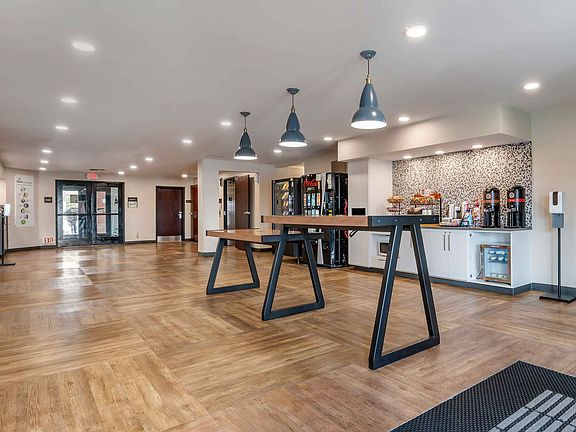 Free Grab-and-Go Breakfast