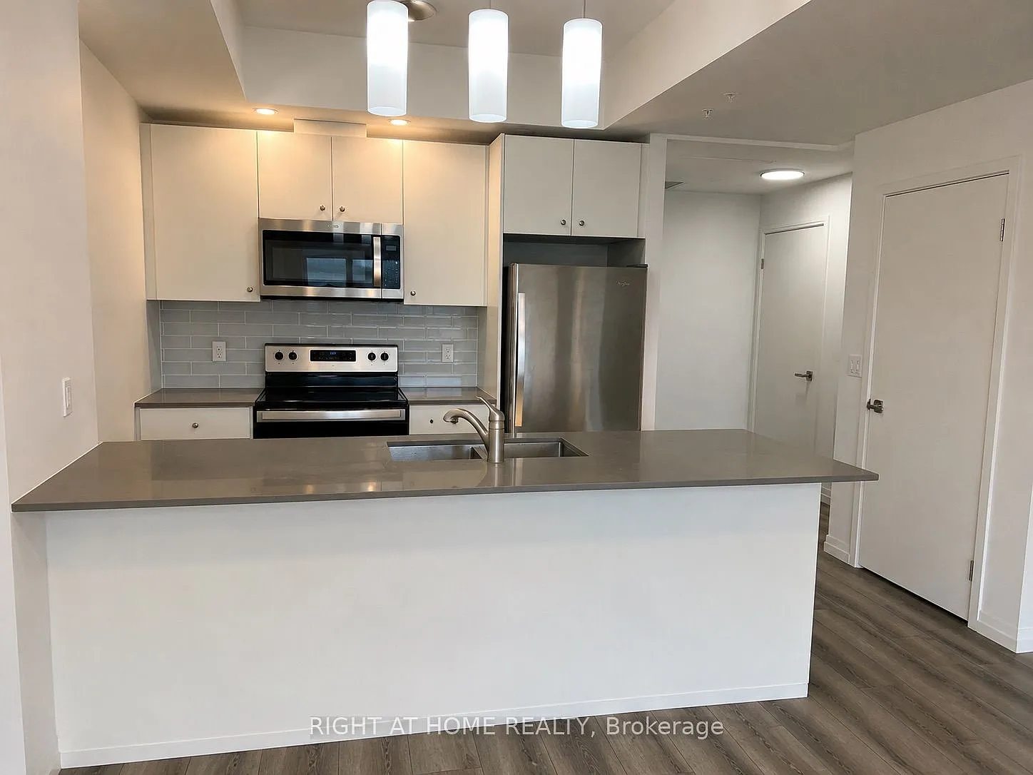 2 bed, $2,150 — Photo 4
