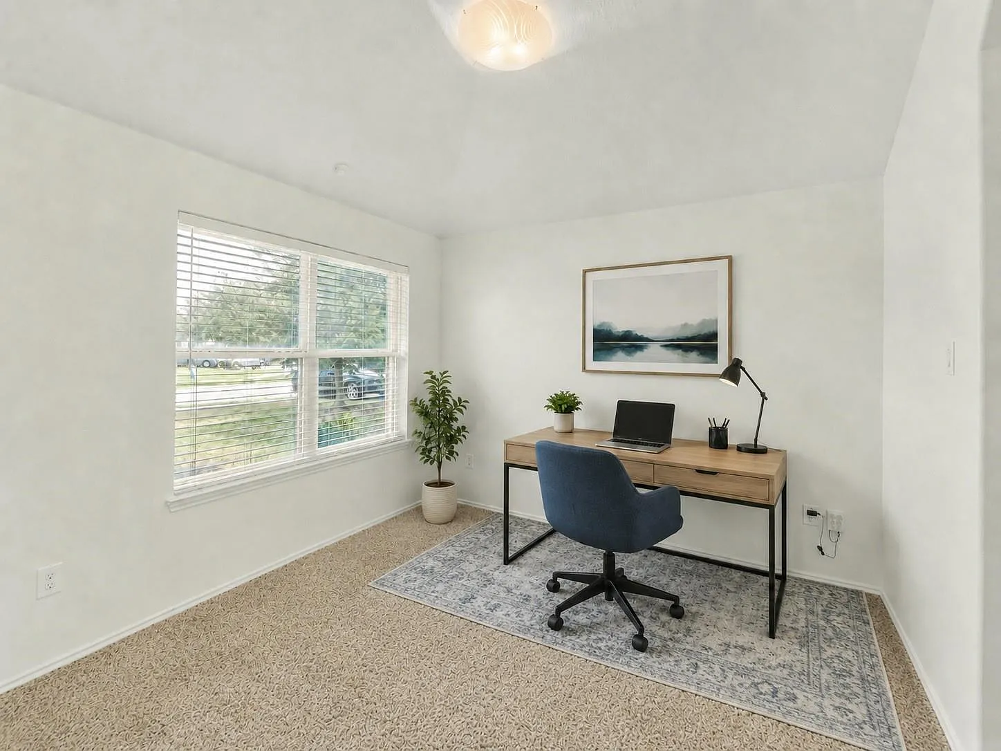 3 bed, 2.0 bath, 1599 sqft, $1,925 — Photo 4