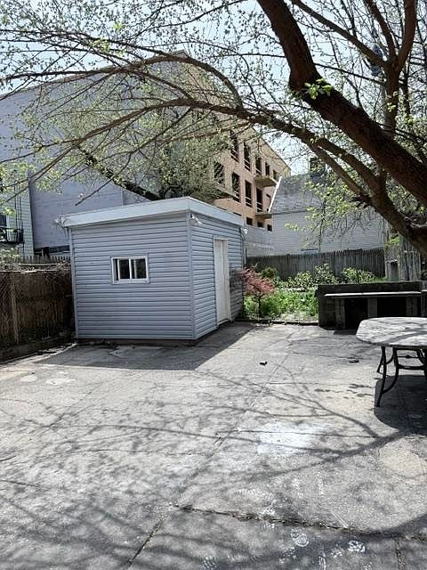 1st image of 85 Laidlaw Ave #1