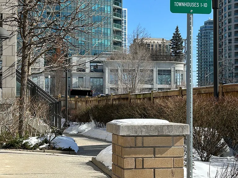 11 Eldora Ave #9 — Photo 4