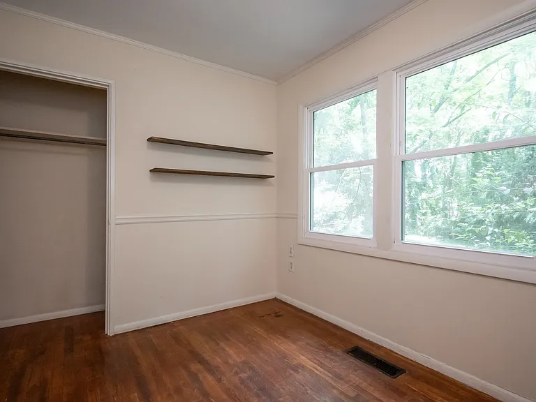 175 Habersham Way — Photo 24