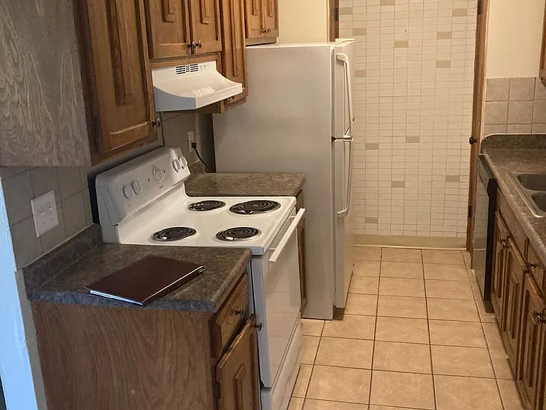Forest Place Apartments — Photo 5