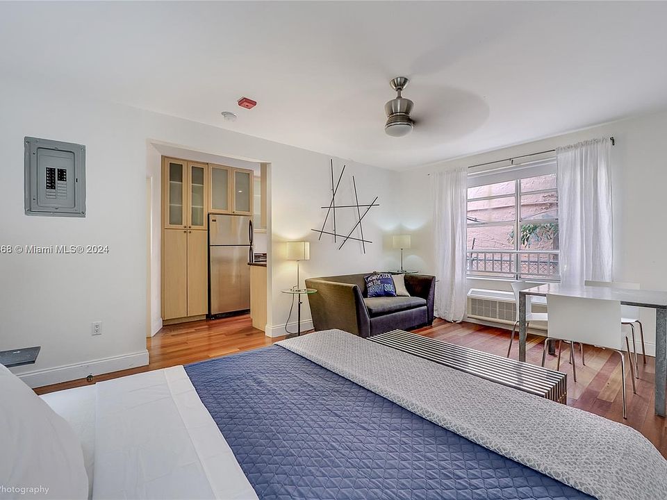 1st image of 420 15th St APT 109