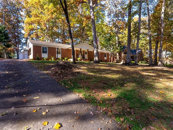 208 Spring Dr, Easley, SC 29642