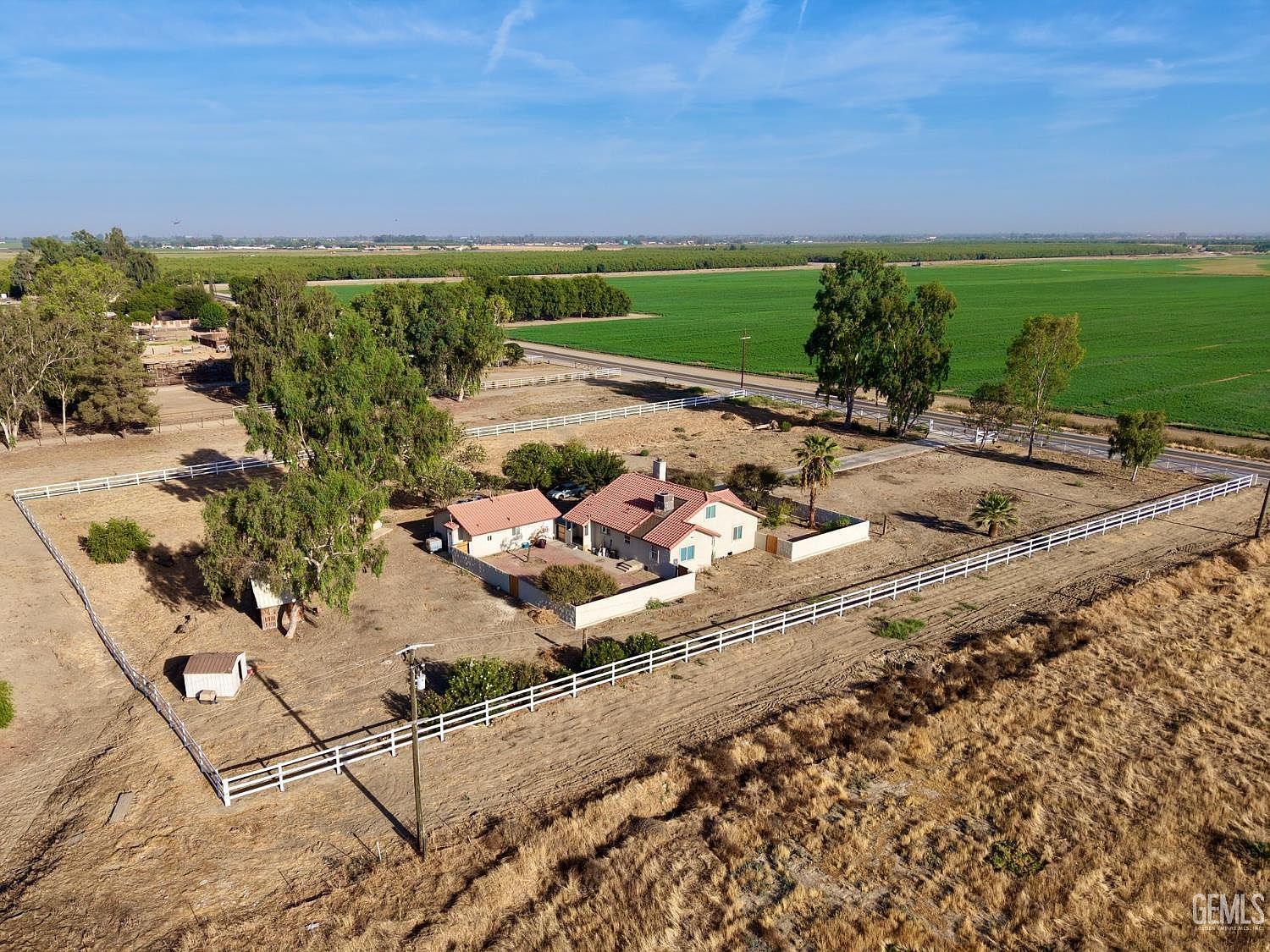 ばけページ 2159 Di Giorgio Rd, Bakersfield, CA 93307 | MLS #202609171 | Zillow