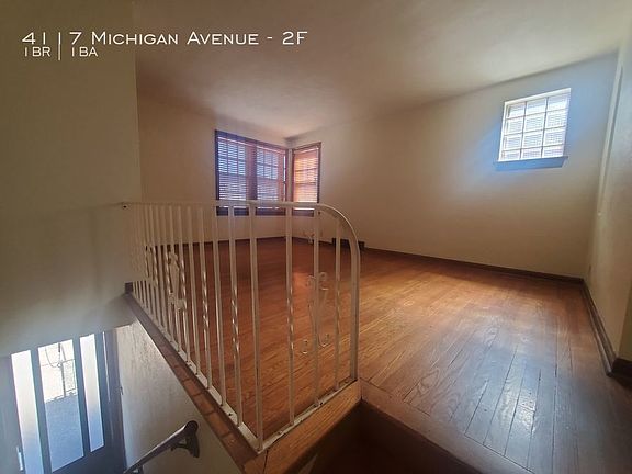4th image of 4117 Michigan Ave #2F