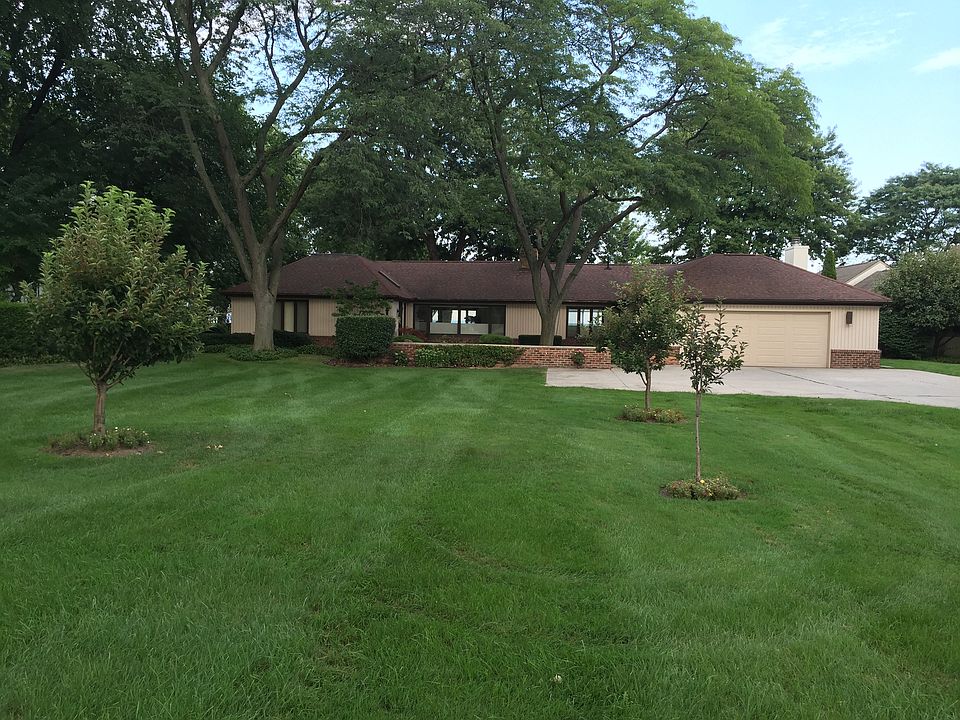 1st image of 30512 Jefferson Ave