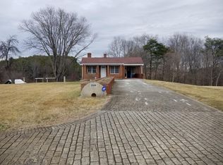 3404 Jae Valley Rd, Roanoke, VA 24014