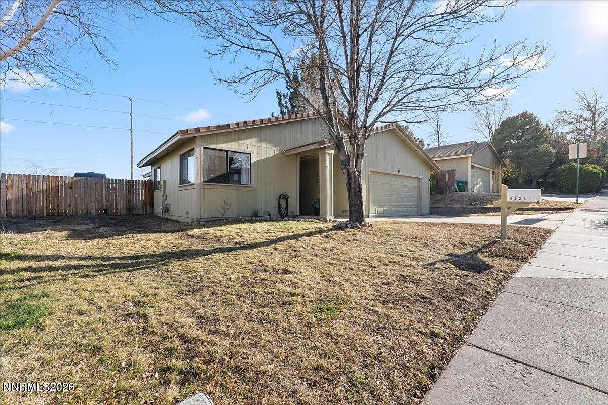 2224 Escalera Way photo 1