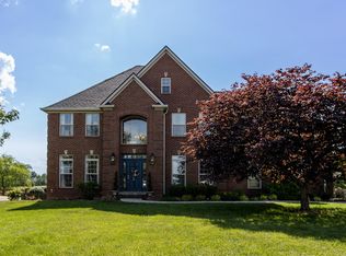 110 Squires Pointe Rd, Paris, KY 40361