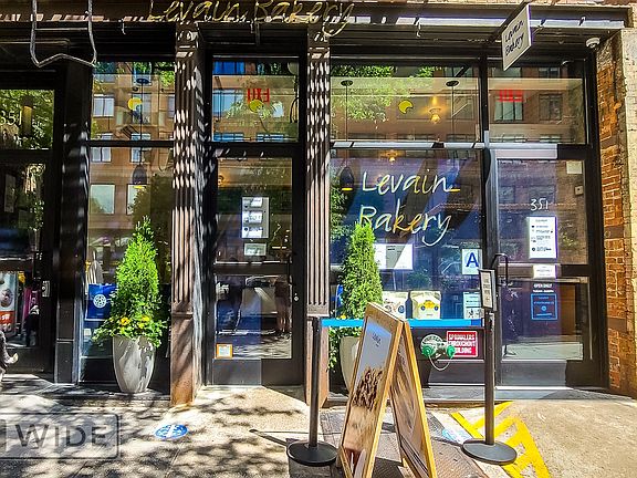 5th image of 211 W 80th St APT 1a
