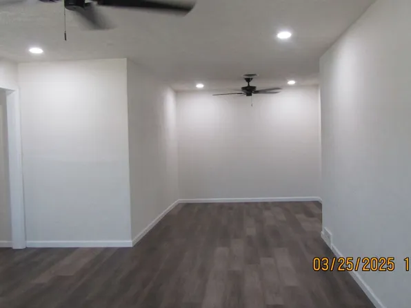 2708 NW 16th St, Lawton, OK 73507