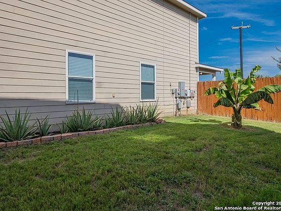 3rd image of 11902 Meadow Wls