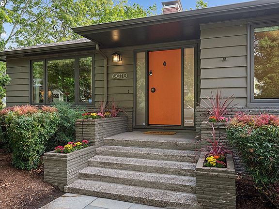 4th image of 6010 SE 14th Ave