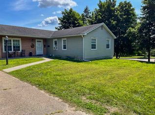 Spacious 3 & 4 bedroom apartment flats close to UVM and UVM Medical Center - 340 Spear St, South Burlington, VT 05403