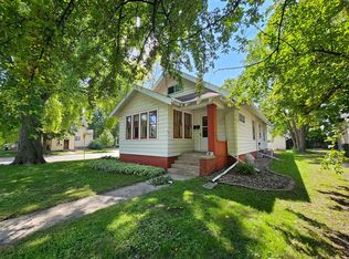 724 4th St SW, Willmar, MN 56201