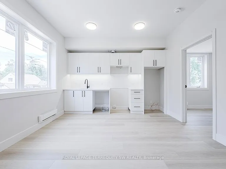 145 Clapperton St #204 — Photo 15