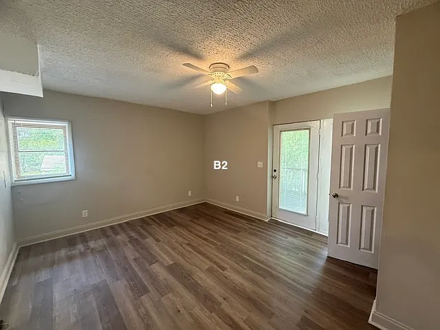 822 Holt Ave — Photo 17