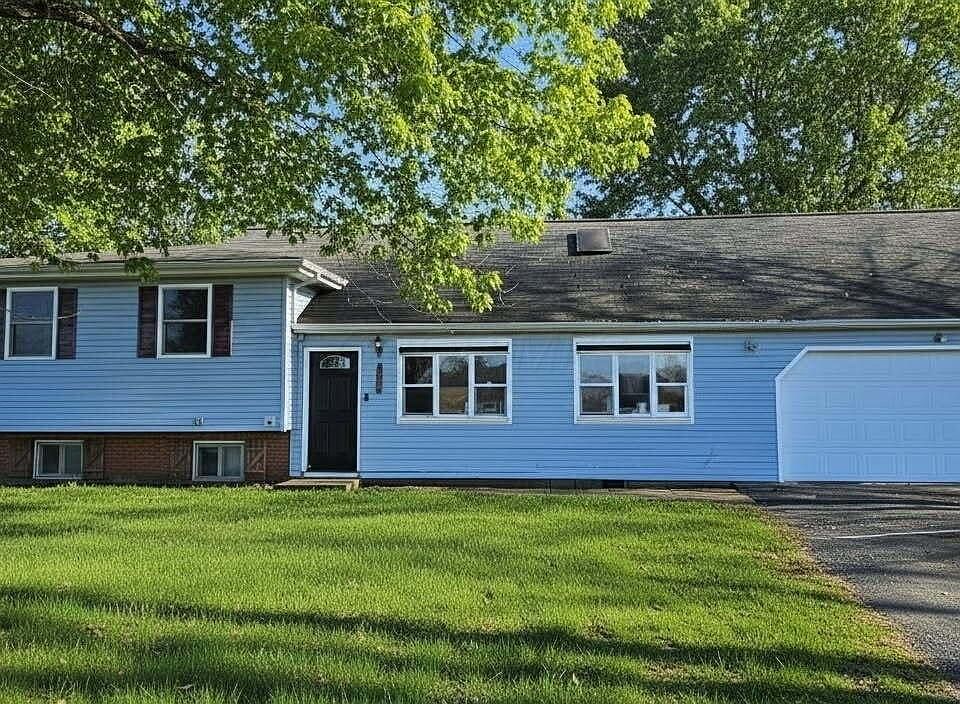 1st image of 1584 Bumford Rd