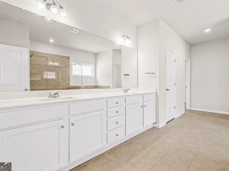 3331 Fall Branch Ln — Photo 24