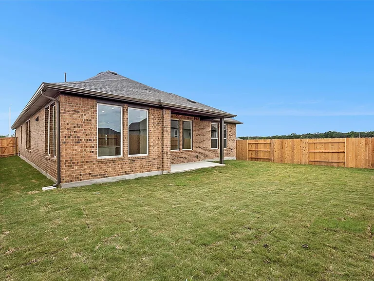 161 Smithsonian Ln — Photo 25