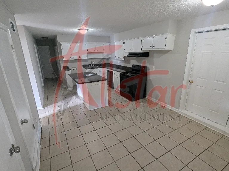 8119 Martha Ann Ln — Photo 5