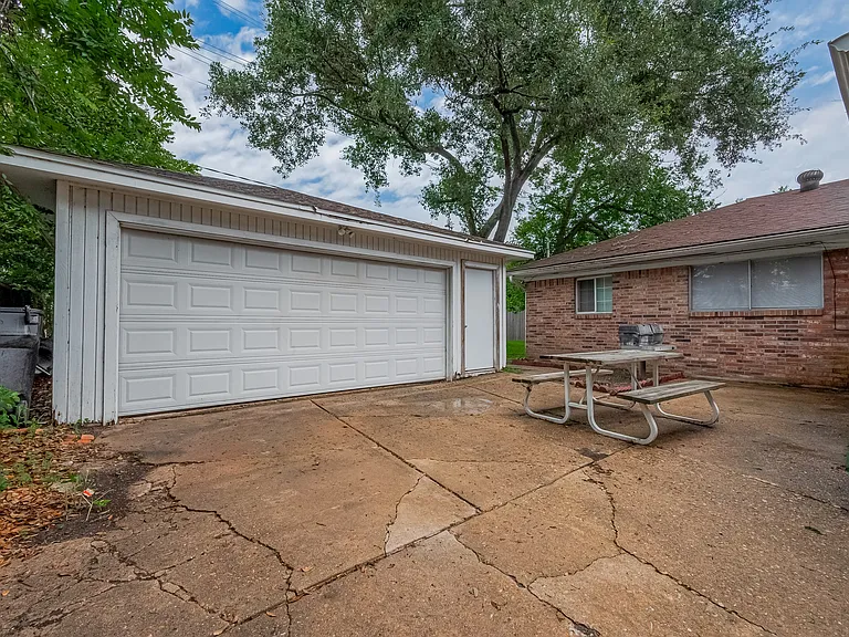 9126 Willow Meadow Dr — Photo 19
