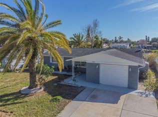 3942 Sunray Dr, Holiday, FL 34691