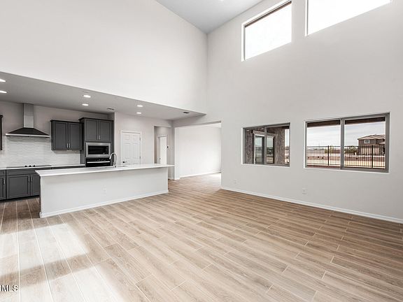 5th image of 17863 W GETTY Drive