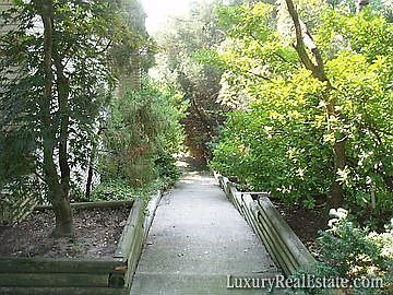 2nd image of 28 Manor Ct