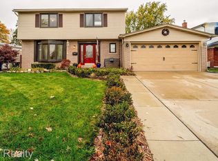 43682 Lombardy Dr, Canton, MI 48187