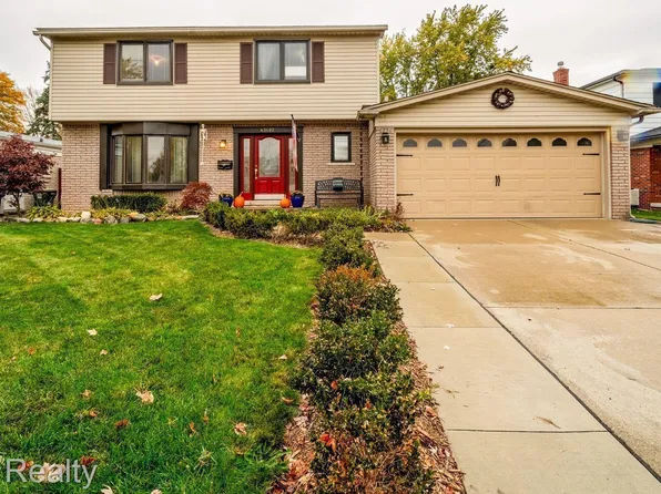 43682 Lombardy Dr, Canton, MI 48187