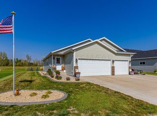 1416 Goldenwood Dr, West Fargo, ND 58078