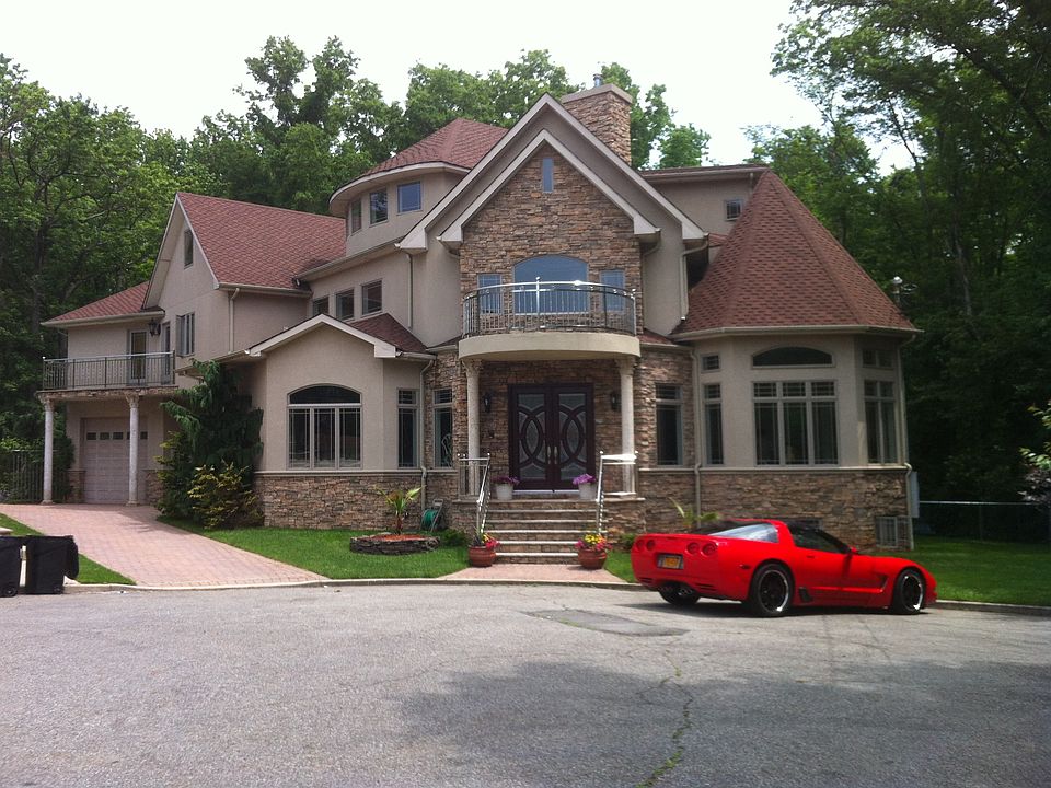 1st image of 25 Sprague Ct
