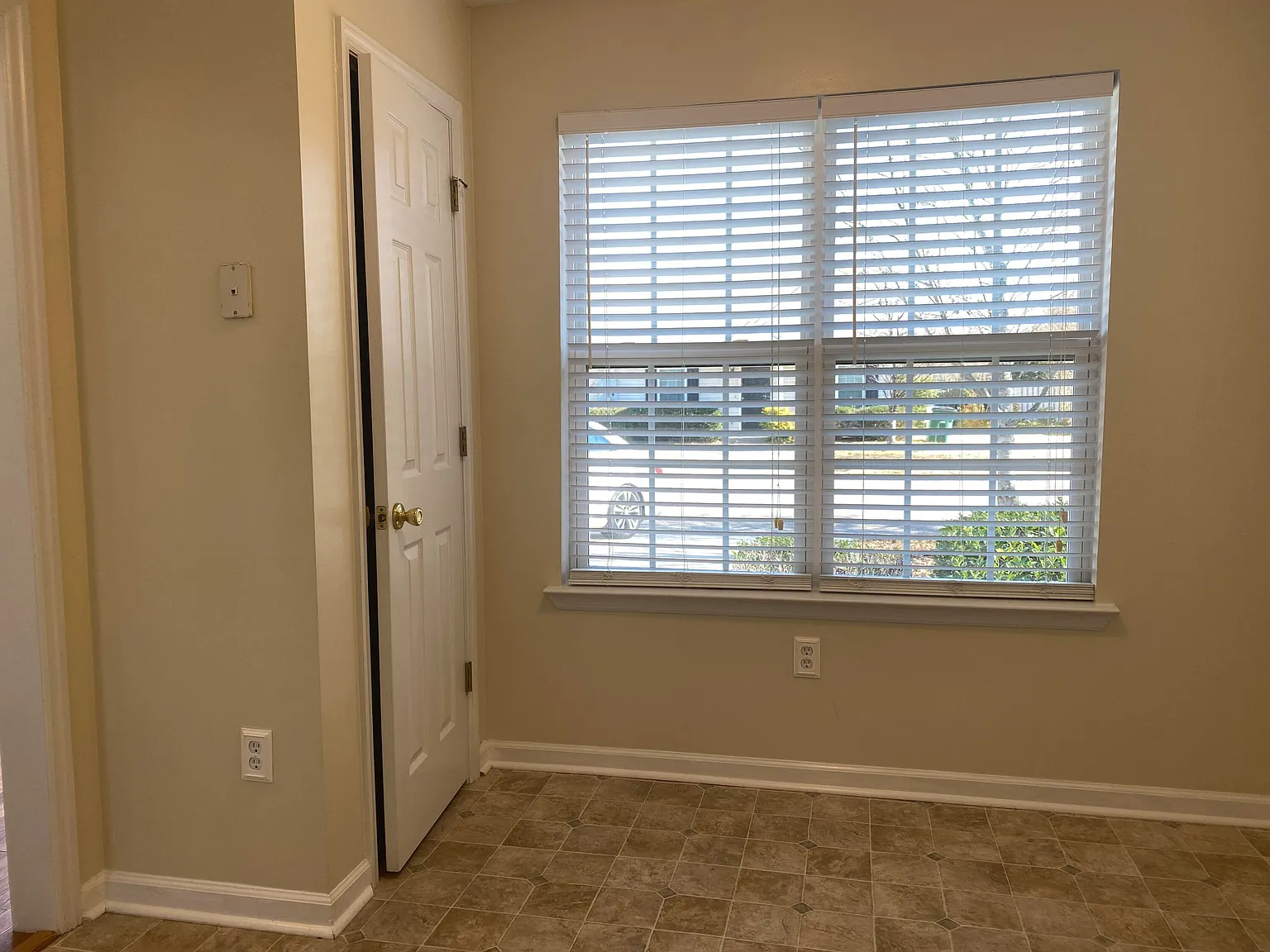 2 bed, 2.0 bath, 1092 sqft, $1,375 — Photo 4