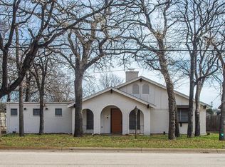 224 Melbourne Rd, Hurst, TX 76053