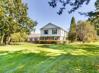 710 Sunrise Rd, Libertyville, IL 60048