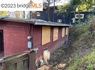 6830 Paso Robles Dr, Oakland, CA
