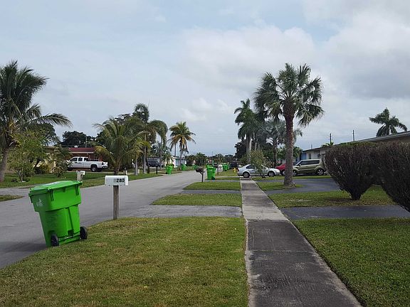 4th image of 9280 NW 24th St