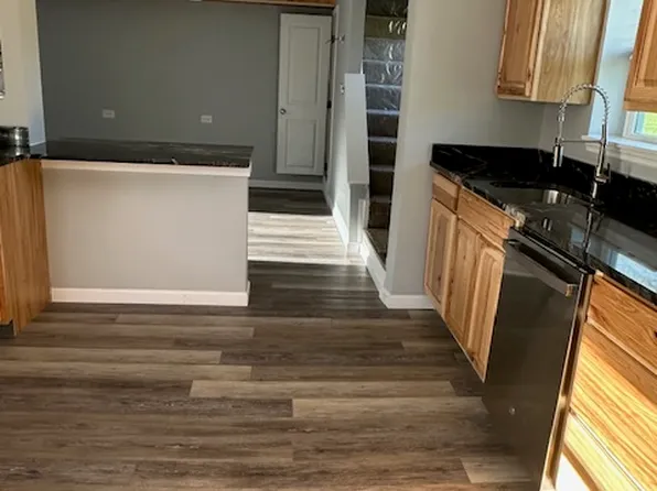 1379 Stewartstown Rd #B, Morgantown, WV 26505