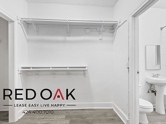 3rd image of 716 1/4 S Berendo St #208