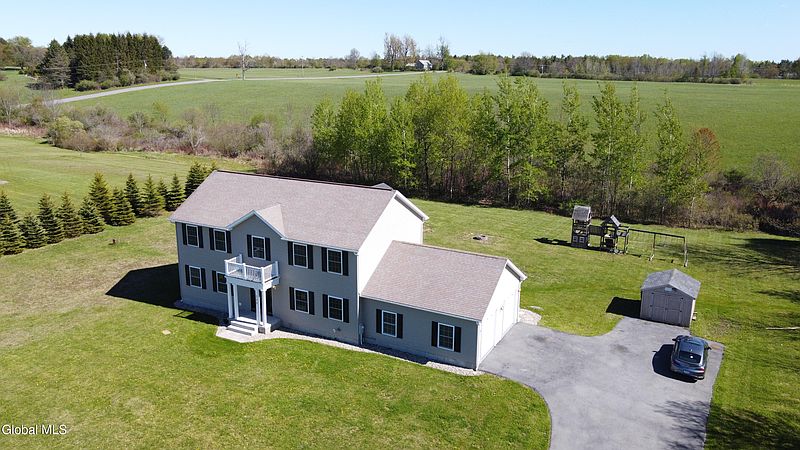 4th image of 235 Gordinier Road