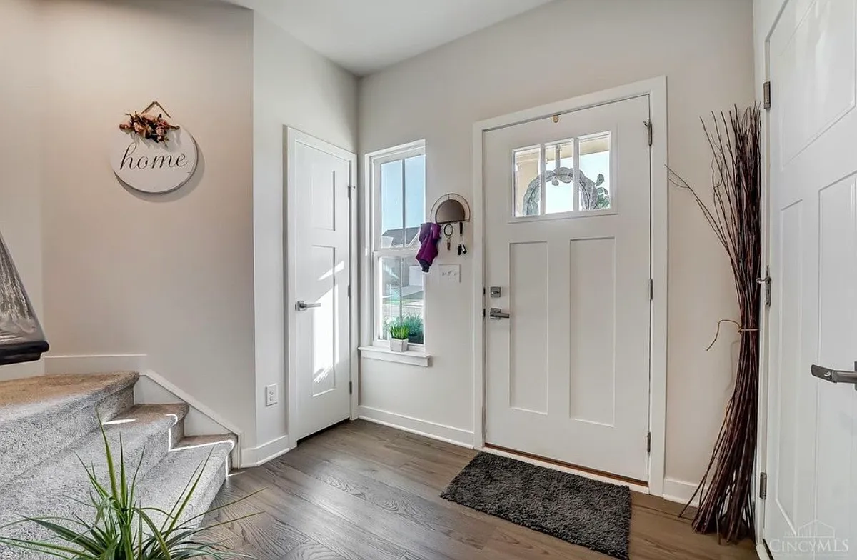 Building Photo - 7883 Pinnacle Point Dr